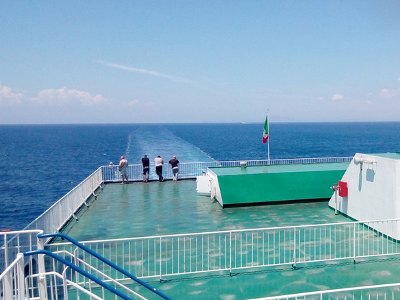 人在欧洲 / 是渡轮，不是邮轮