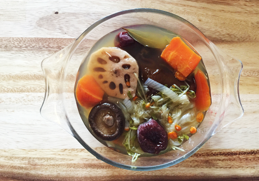 煮一锅健康蔬菜高汤好过年