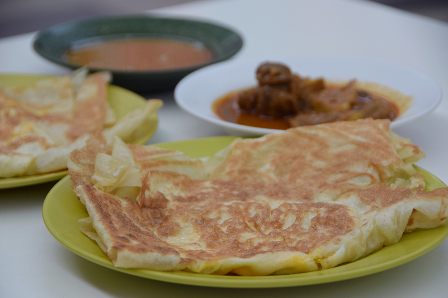 古晋印度甩饼 ：不止是食物，也是表演。