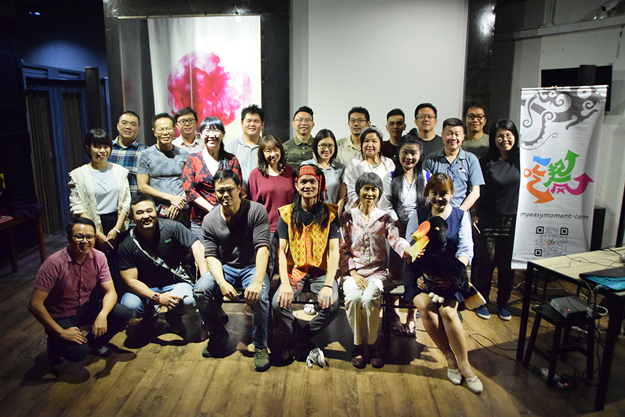 关于传说，还有沙贝，说唱砂拉越的故事。