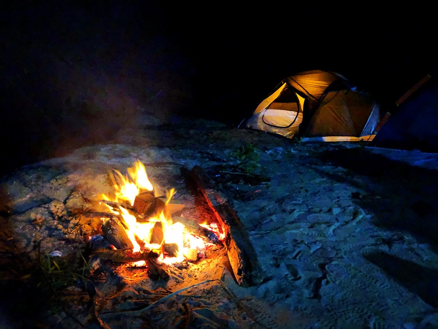 露营